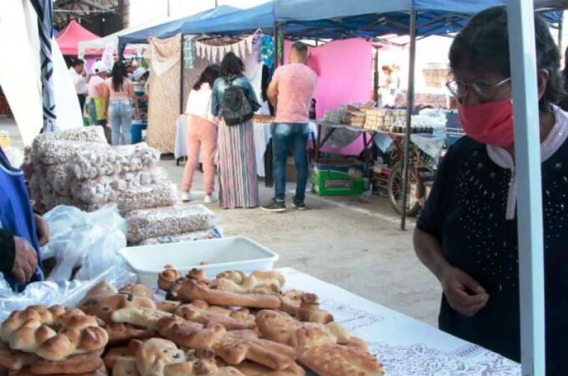 Comienza la Feria de Ofrendas y Flores