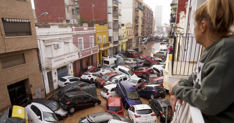 Devastadoras inundaciones en Espantildea causaron 96 muertos 