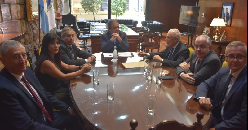 El vicegobernador Bernis recibioacute el Plan de Auditoriacutea 2025 formulado por la AGP