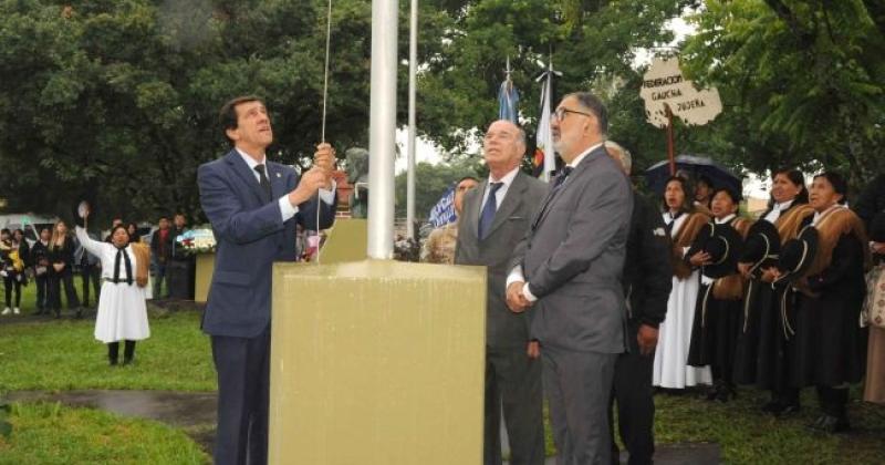 Tributo del pueblo y gobierno a la Autonomiacutea Poliacutetica de Jujuy