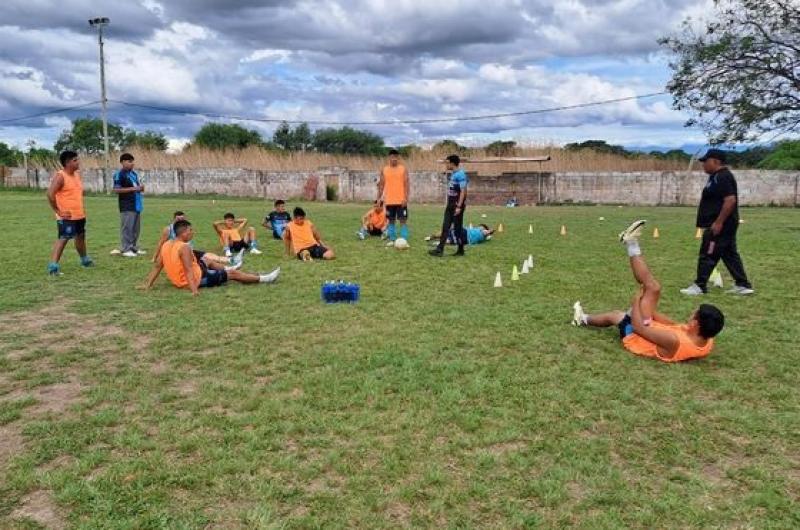 No fue el aacuterbitro y se suspendioacute Monterrico Sur ante Malvinas 