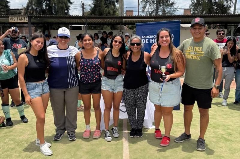 Atleacutetico Ledesma y Jujuy Hockey campeones del Clausura jujentildeo