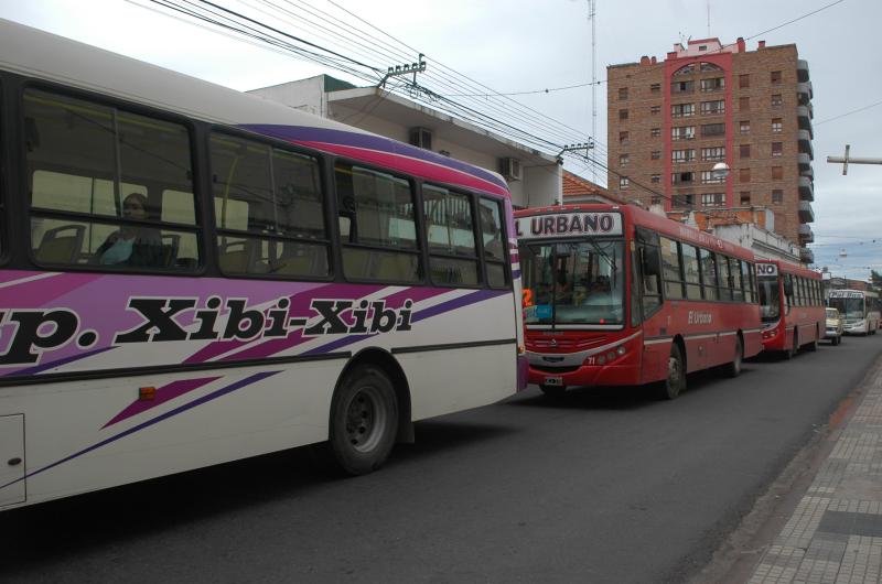 Horarios de circulacioacuten de colectivos y servicios para 24 y 25