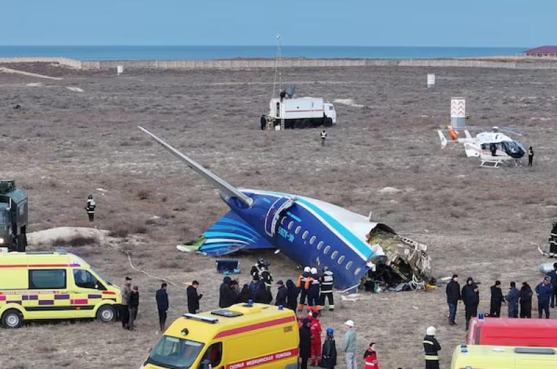 El avioacuten de AZAL que se estrelloacute en Kazajistaacuten fue derribado por misil ruso