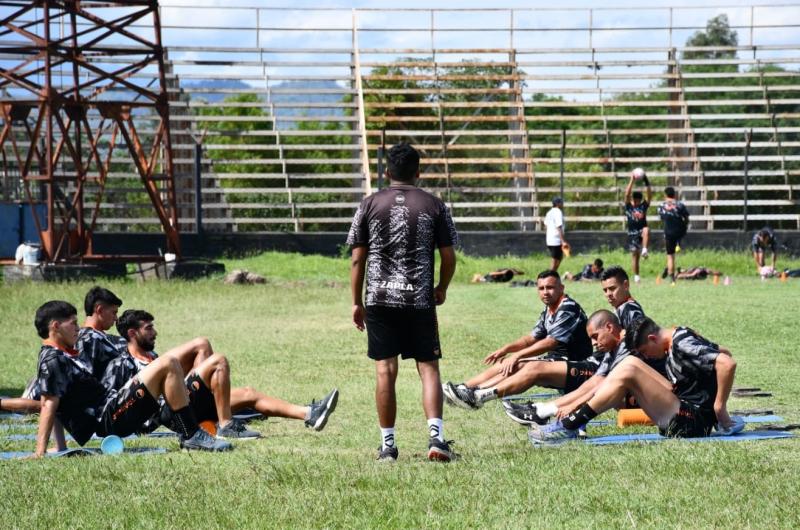 Zapla volvioacute a los entrenamientos en busca de la eacutepica para revertir la historia