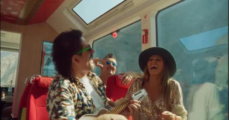 La Cantada junto a Coki Ramiacuterez video en el Tren Solar