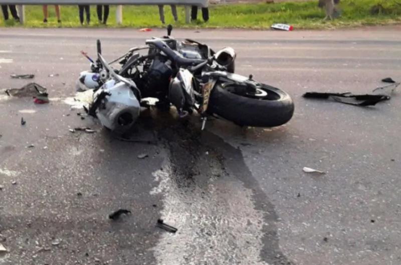 Motociclista brasilentildeo se encuentra grave tras chocar una camioneta en la ruta 52