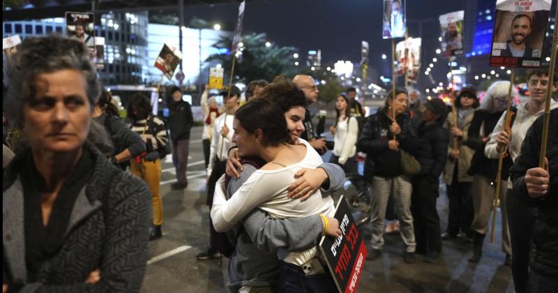 Israel y Hamaacutes acordaron un alto el fuego en Franja de Gaza