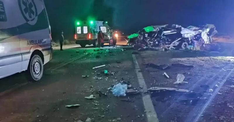 Choque fatal entre un camioacuten y una trafic en La Quiaca