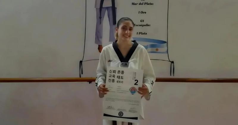 Es campeona nacional de Taekwondo y vende ensaladas de fruta en la Costa Atlaacutentica