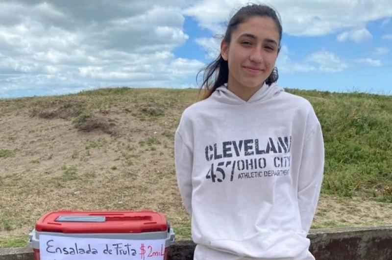 Es campeona nacional de Taekwondo y vende ensaladas de fruta en la Costa Atlaacutentica