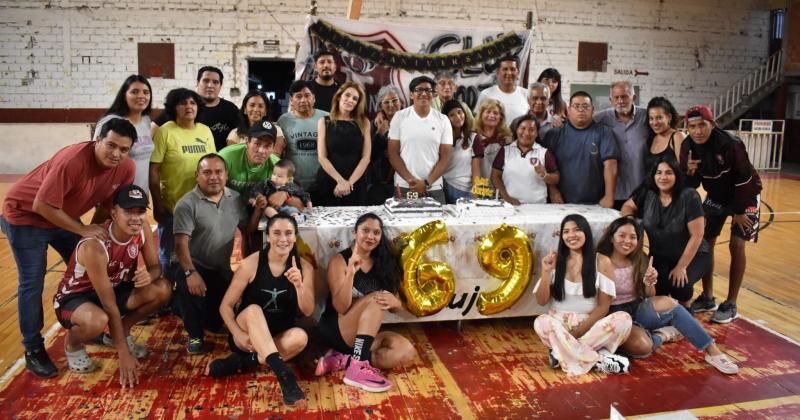 Deportivo Lujaacuten celebroacute su 69deg aniversario con una jornada de fiesta 