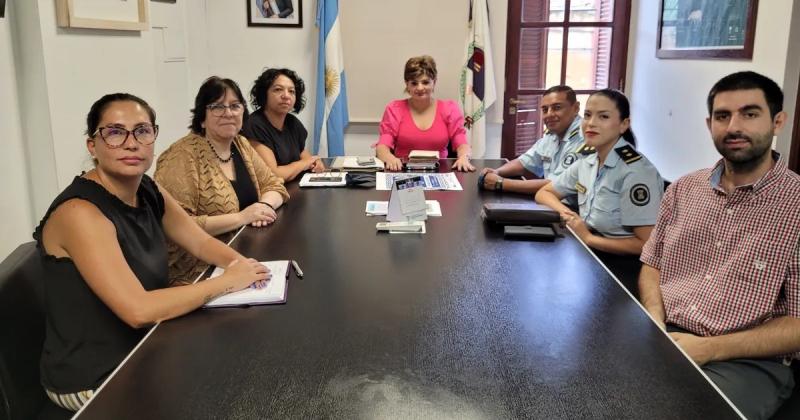 Acuerdo y cooperacioacuten entre el Ministerio de Ambiente y el Servicio Penitenciario