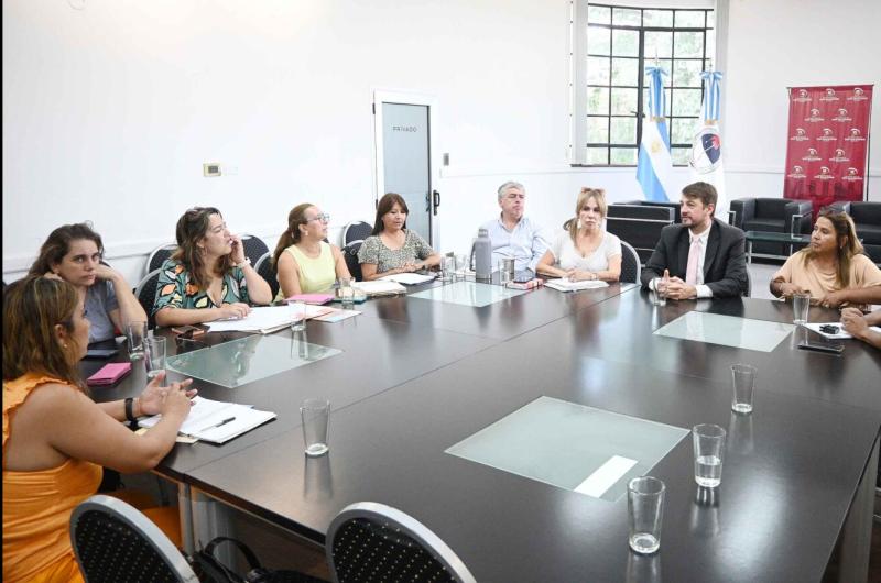 Reuniones preparativas para lo que seraacute el Carnaval de las Infancias 2025