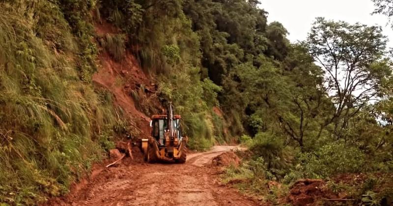 Vialidad trabaja en simultaacuteneo en despejes de rutas en toda la provincia