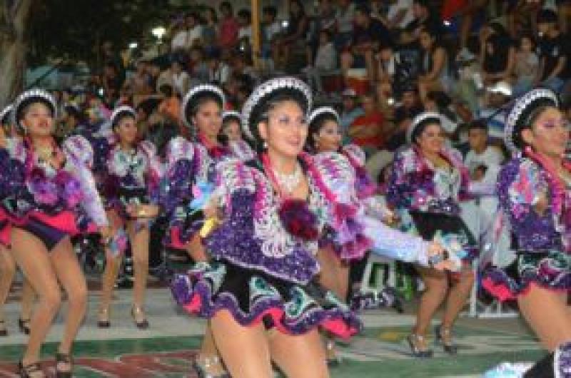 Festivales desentierros pin pin carpero areteacute guazuacute y noches culturales en Jujuy