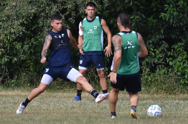 Gimnasia se entrenoacute en Riacuteo Cuarto pensando en Estudiantes