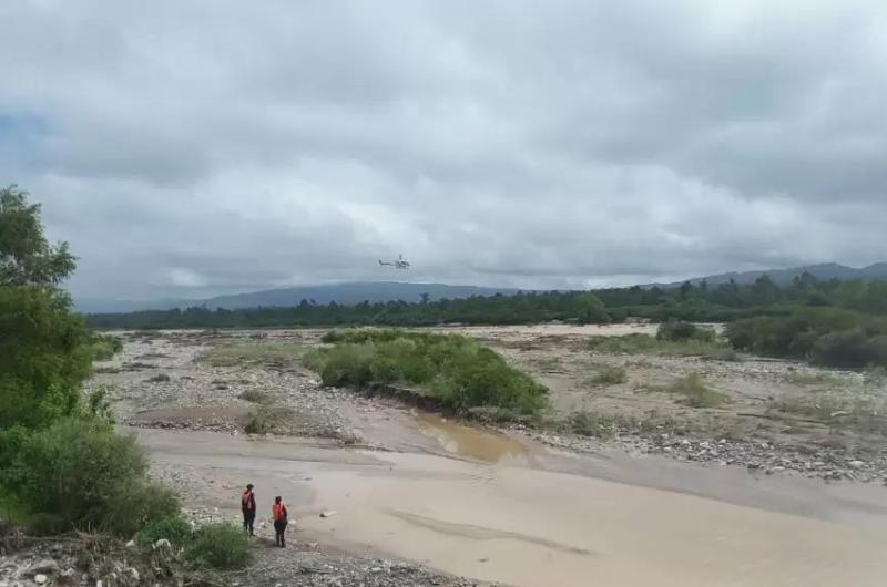 Hallaron el cuerpo de Sheila la nena de 9 antildeos que habiacutea sido arrastrada por el riacuteo Grande